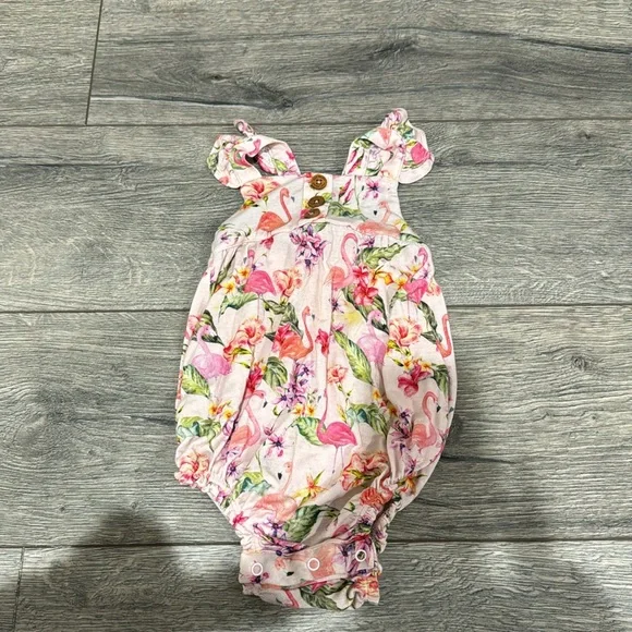 • Posh Peanut • Girls Leilani Henley Ruffled Capsleeve Bubble Romper Flamingo - Picture 2 of 3